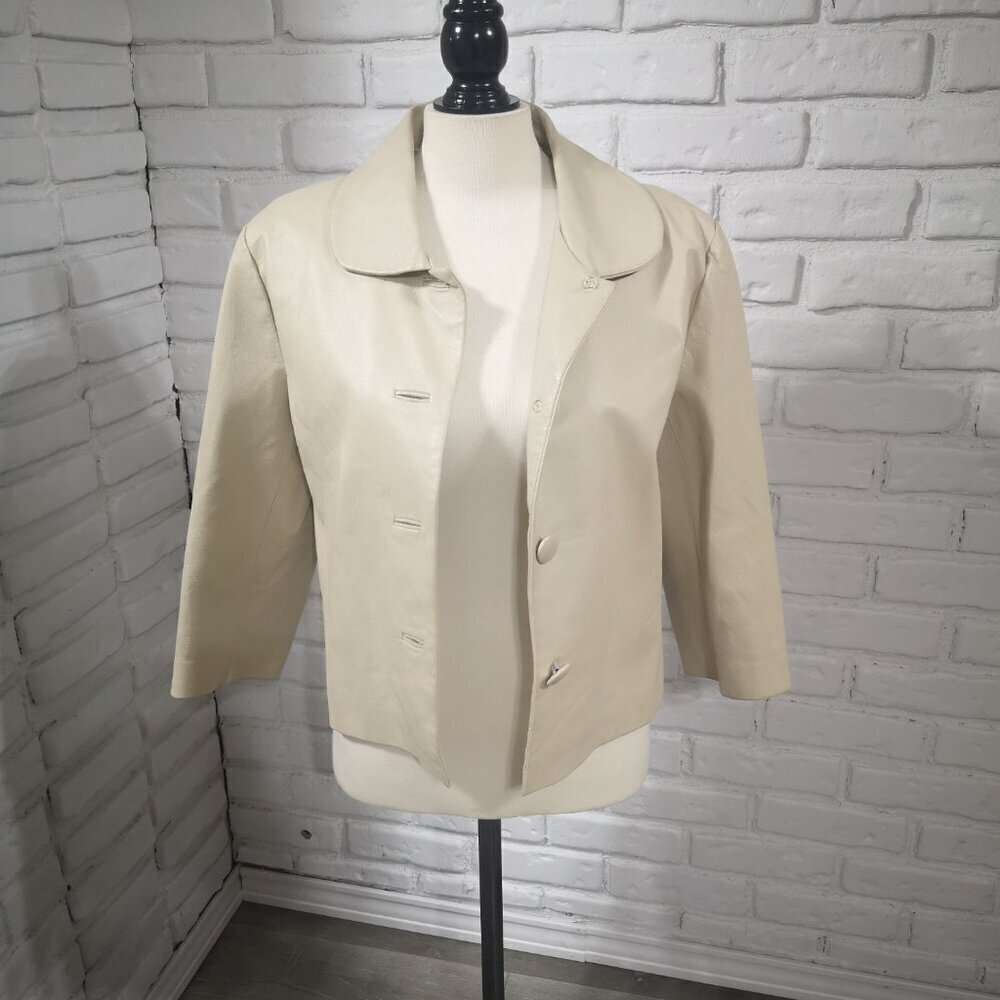 le chateau Ladies Size XL Cream Button Closure Cropped Leather Jacket/Blazer - Picture 5 of 9
